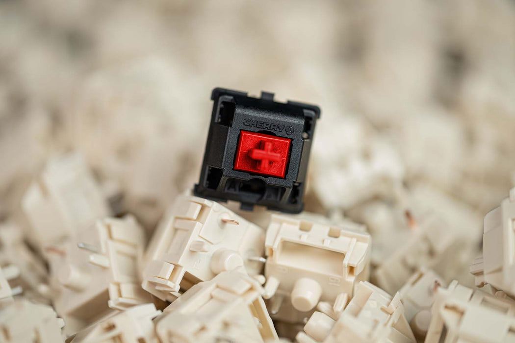 Ultraglide Cherry MX Black & Red — RNDKBD