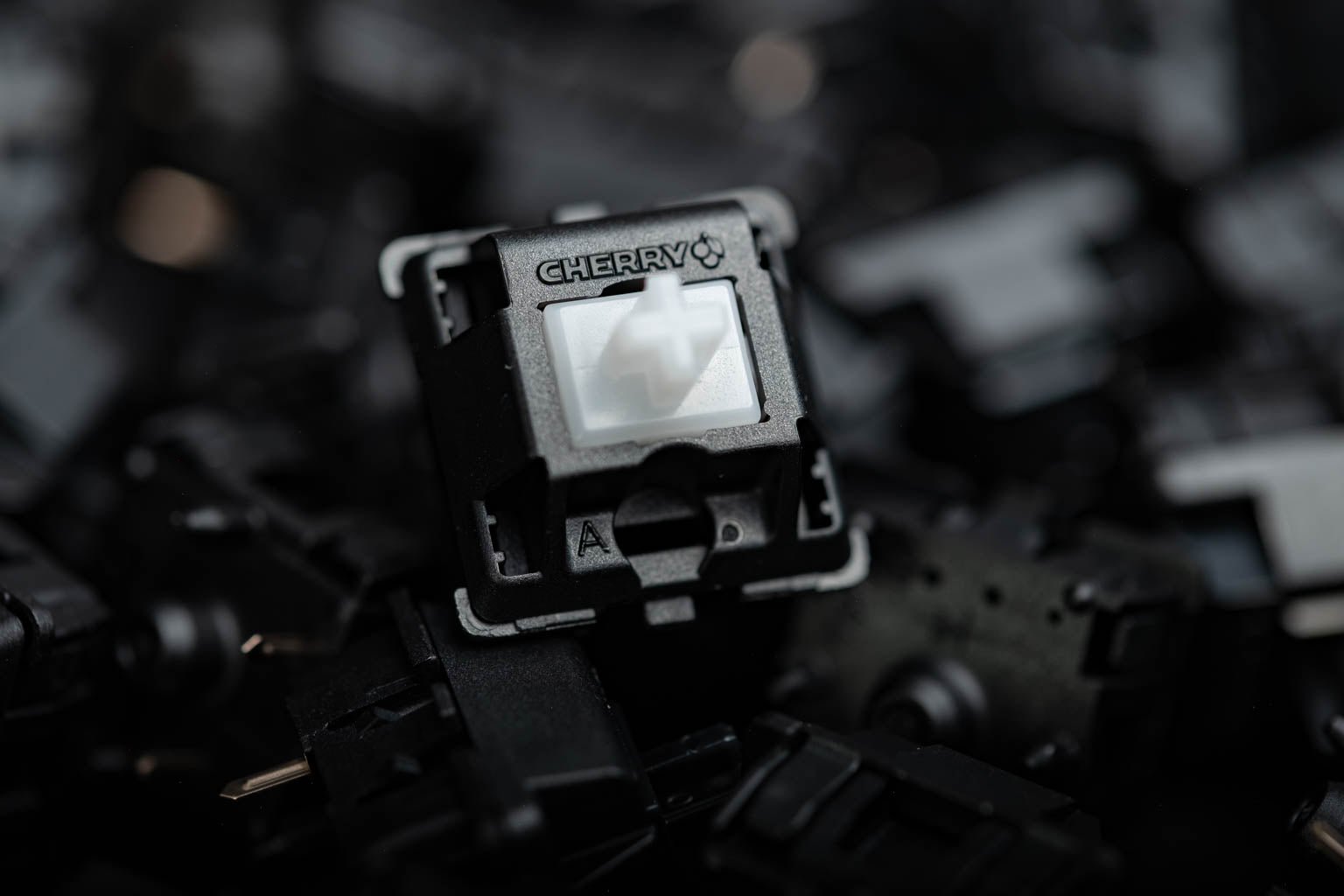 Brokenin Switches — RNDKBD